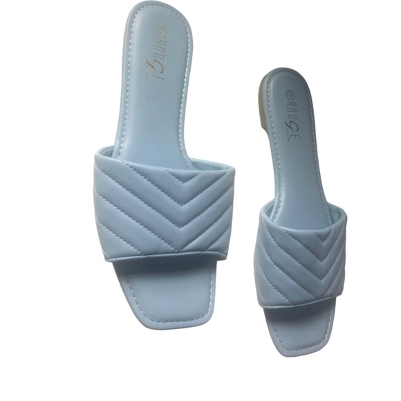 Unworn square toe sandals size 9 womens - Picture 3 of 3